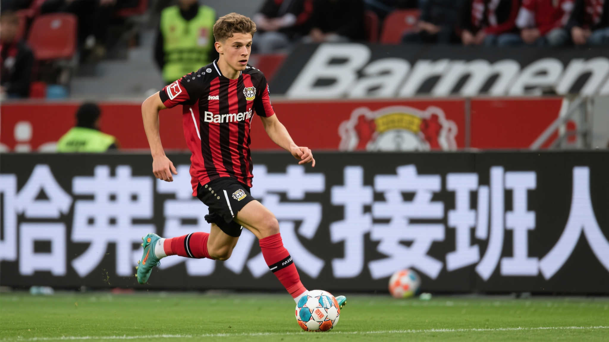 18岁的弗洛里安·维尔茨是德国足坛近年来涌现的一颗