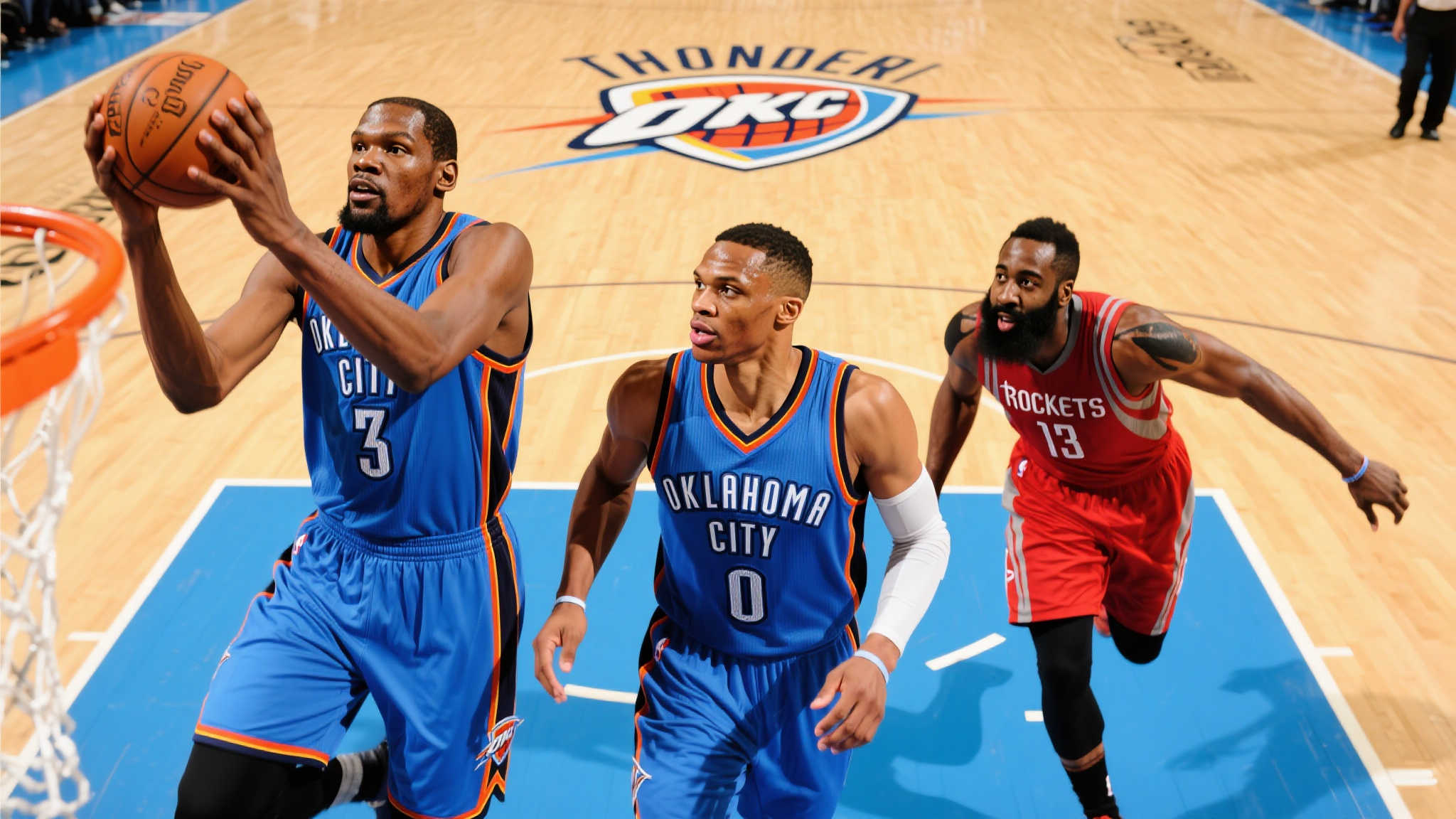 统治力️雷霆常规赛场均净胜12.8分历史第2 54场赢2位数历史第1 首先,不得不提到三叉戟时期雷霆由凯文·杜兰特、拉塞